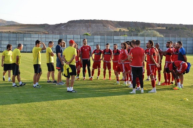 Sivasspor’da Neşeli Antrenman
