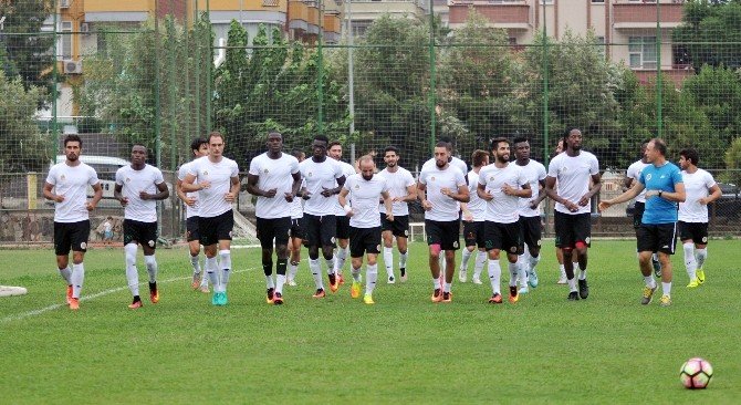 Alanyaspor, Beşiktaş Maçı Hazırlıklarını Sürdürüyor