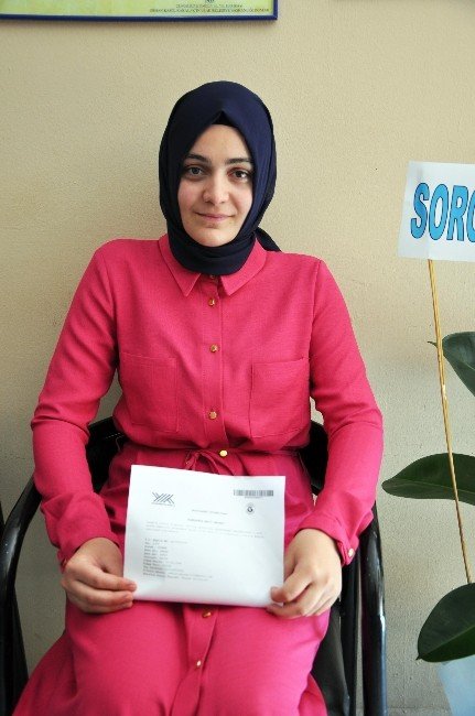 Yetim Şule’nin Okuma Azmi Galatasaray Üniversitesi Hukuk Fakültesini Getirdi