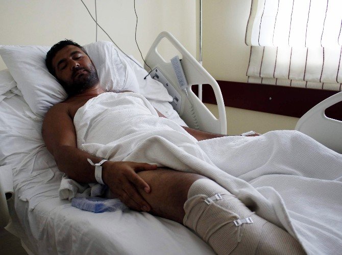 Tatile Gelen Şarkıcı Havuzdan Çıkarken Kalça Kemiğini Kırdı