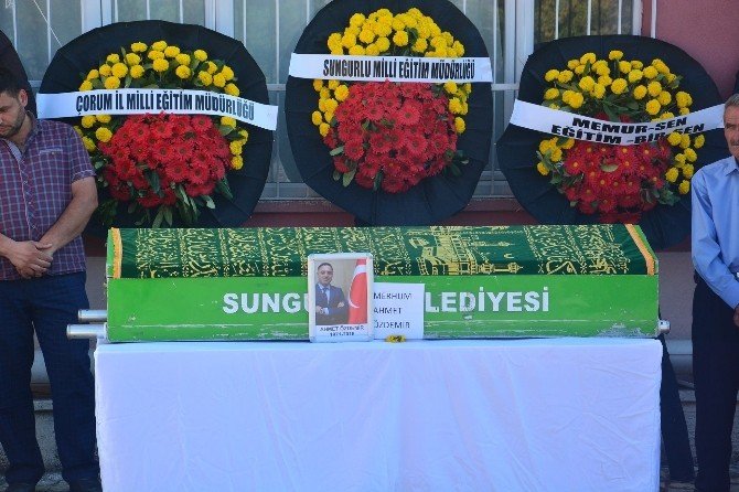 Sungurlu Eğitim Camiası Yasta