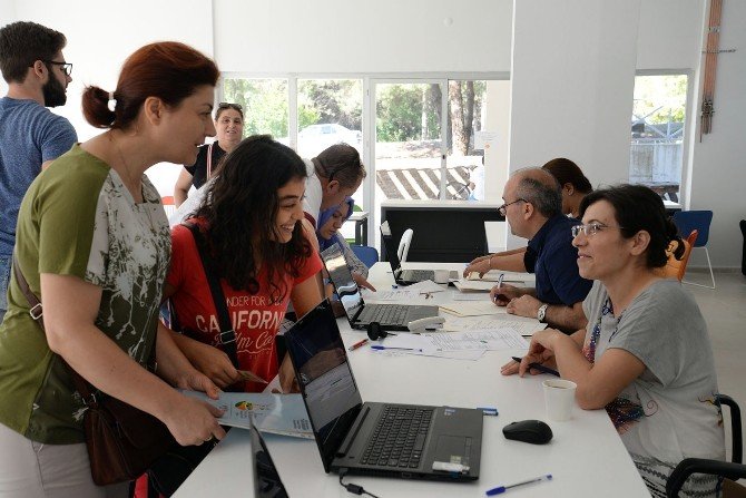 Uludağ Üniversitesi’nde Kayıt Heyecanı