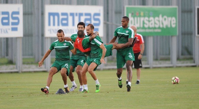 Bursaspor’da Adanaspor Mesaisi Sürüyor