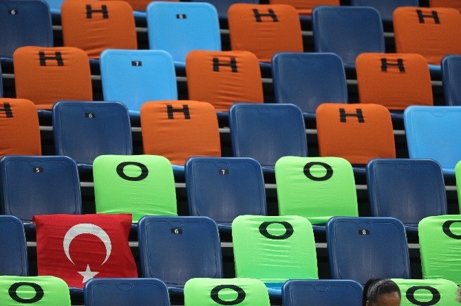 A Milliler Son Saniyede Yıkıldı
