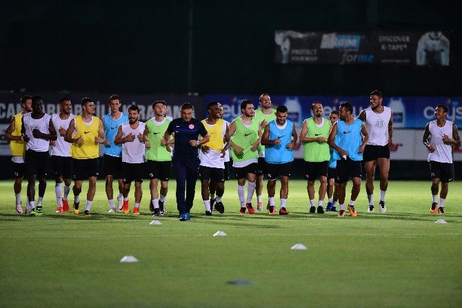 Antalyaspor’da Osmanlıspor Mesaisi Başladı