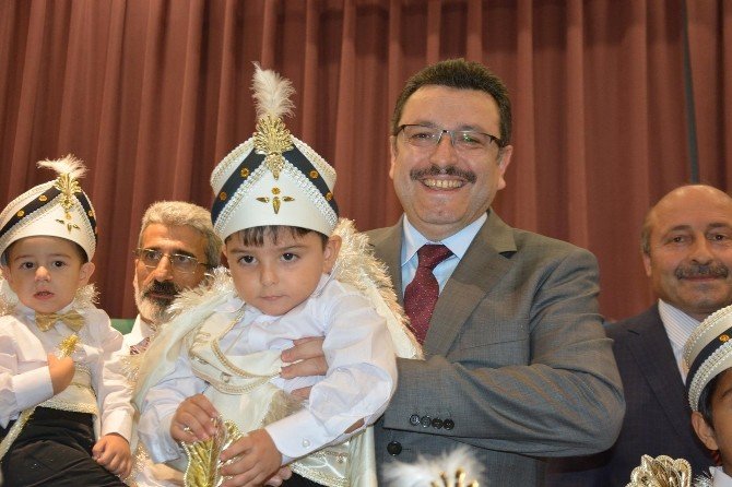 Trabzon’da 61 Çocuk Erkekliğe Adım Attı