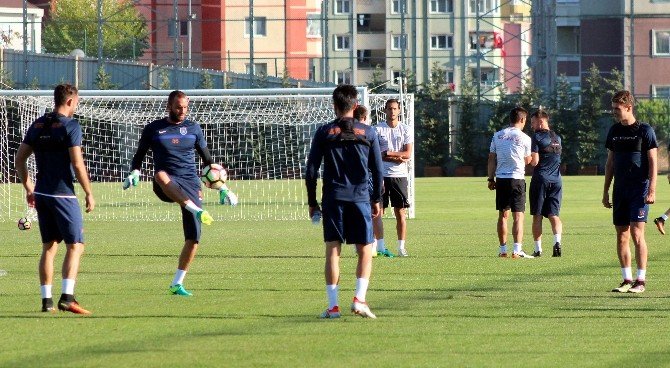 Medipol Başakşehir, Shakhtar Donetsk Maçının Hazırlıklarını Tamamladı