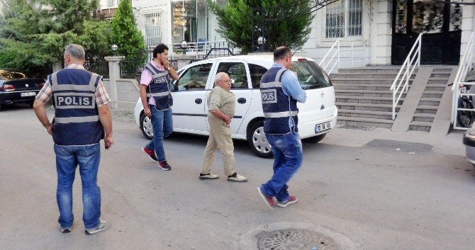 Aksaray’da Fetö Ablalarına Ve Maliyecilere Operasyon: 32 Gözaltı