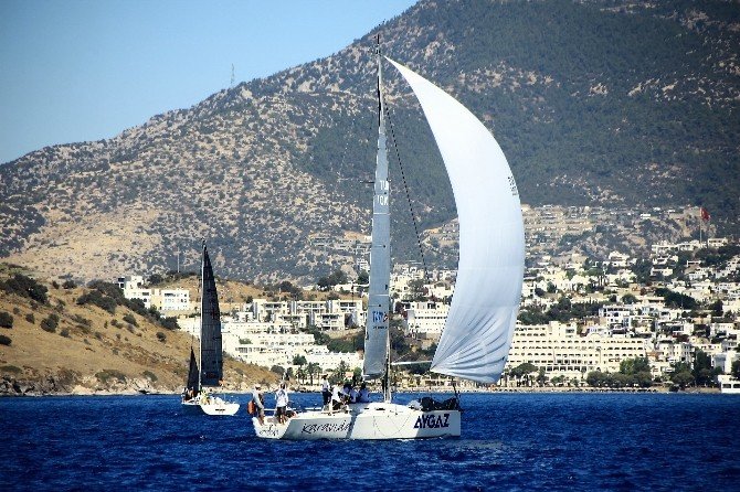 Mustafa Koç İçin Denize Yelken Açtılar