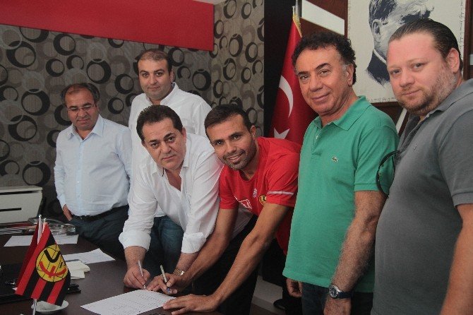 Hürriyet Yeniden Eskişehirspor’da