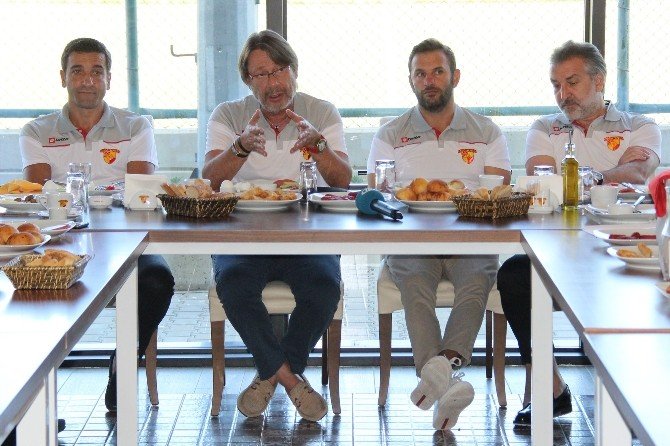 Okan Buruk’tan Fetö Açıklaması