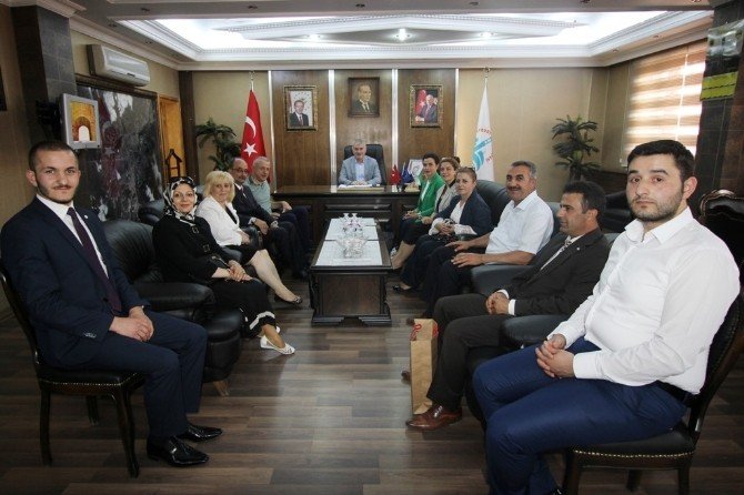 Kızılay Bayburt Derneğinden Başkan Memiş’e Ziyaret