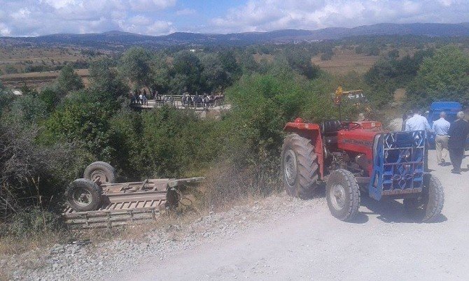 Tokat’ta Tomruk Yüklü Römork Devrildi: 1 Ölü, 1 Yaralı