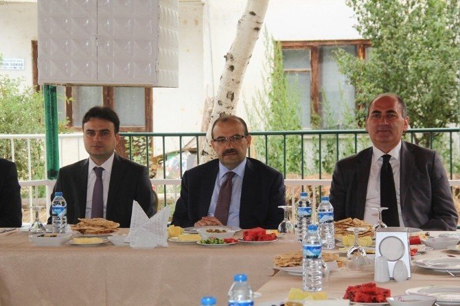 Vali İsmail Ustaoğlu, Okul Müdürleriyle Buluştu