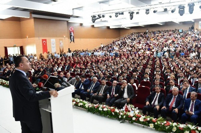 Bakan Bozdağ: “Abd Bu Konuda Ya Türkiye’yi Tercih Edecek Ya Da Gülen’i Himaye Edecek”