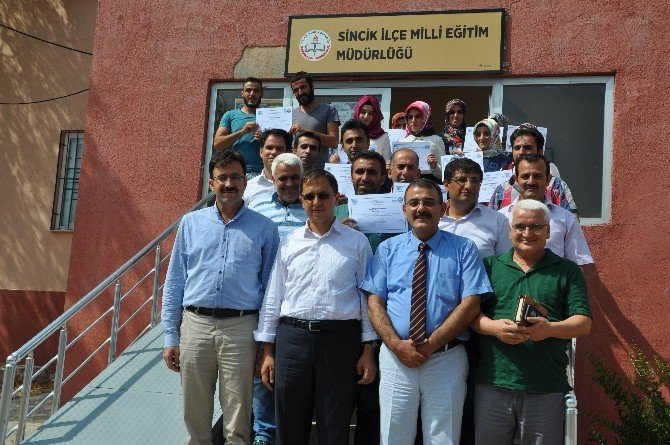 Sincik İlçesinde Girişimcilik Sertifikaları Dağıtıldı