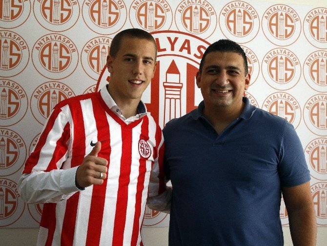 Antalyaspor’a Sırp Kanat Oyuncusu