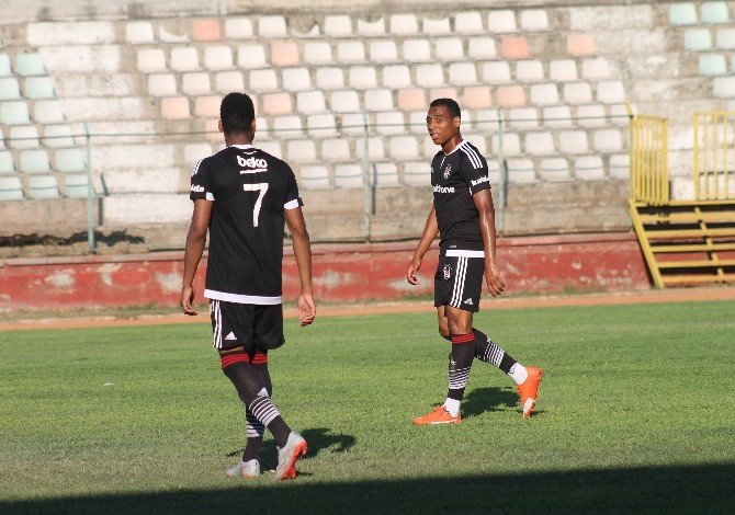 Daniel Amokachi’nin Oğulları Nazim İle Kalim Görücüye Çıktı