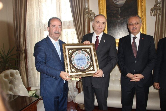 Bakan Özlü’den Edirne Belediyesi’ne Ziyaret