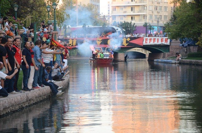 Eskişehirspor, Yeni Sezonun Tanıtımını Yaptı