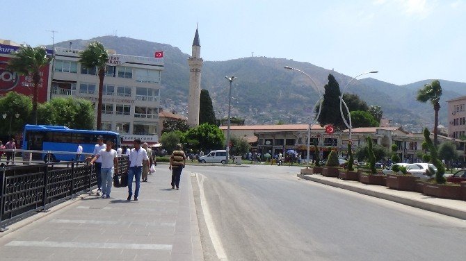 Hatay’da Oteller Satışa Çıkarıldı