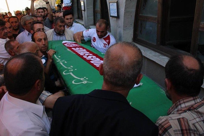 Milli Eğitim Bakanı Yılmaz, Sivas’ta Cenaze Törenine Katıldı