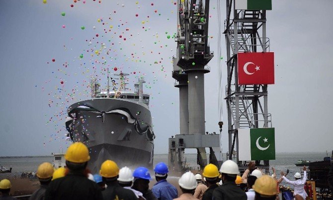 Türkiye’den Pakistan’a Dev Askeri Gemi İhracatı