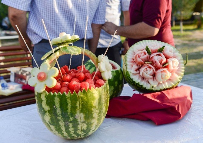 Azerbaycan’da Karpuz Festivali Düzenlendi