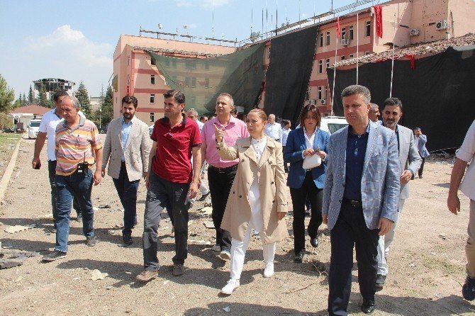 Ak Parti Genel Başkan Yardımcısı Çalık, Yaralı Polisleri Ziyaret Etti
