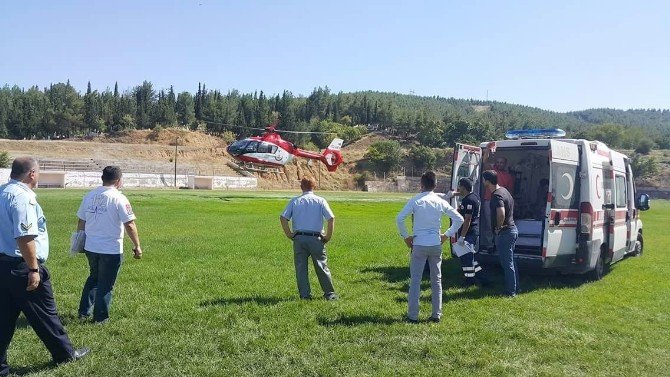 Üzerine Düştüğü Makas Kalbine Saplanan Çocuk Hayatını Kaybetti