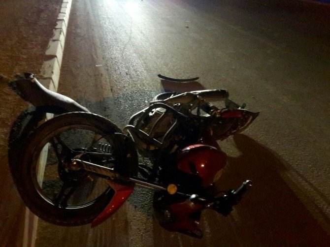 Erbaa’da Otomobil İle Motosiklet Çarpıştı: 3 Yaralı