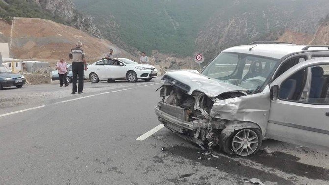 Gümüşhane’de Trafik Kazası: 8 Yaralı