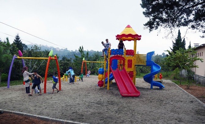 “Elif Ve Kemal’ler Ölmesin” Diye Çocuk Parkı Yaptılar