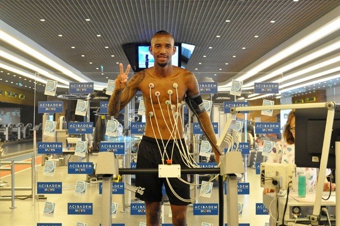 Talisca, Sağlık Kontrolünden Geçti