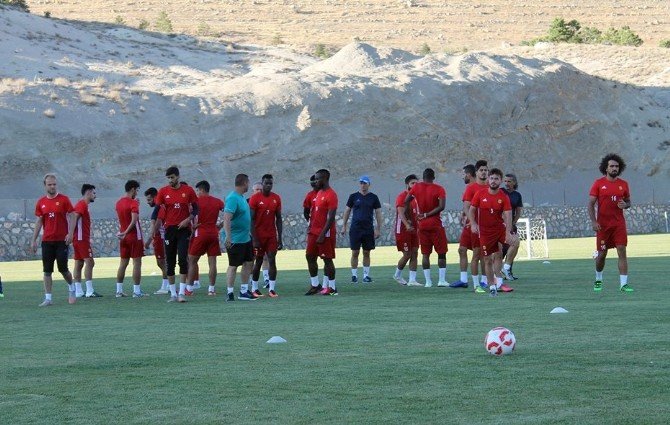 Yeni Malatyaspor’da Yüzler Gülüyor