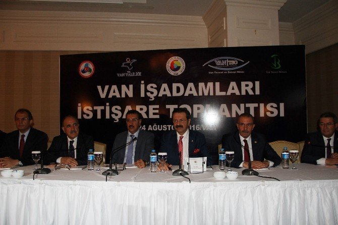 Bakan Tüfenkçi Van’dan Ayrıldı