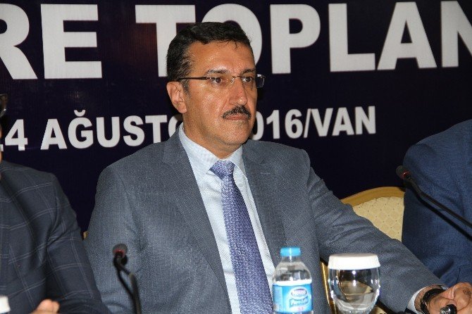 Bakan Tüfenkçi Van’dan Ayrıldı