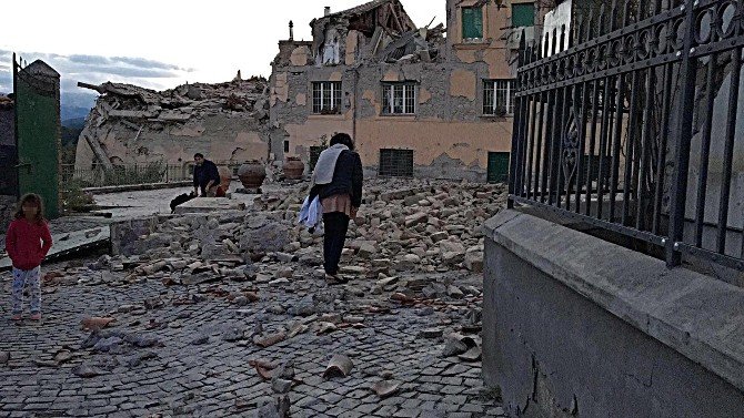 İtalya 6.2’lik Depremle Sarsıldı: 6 Ölü