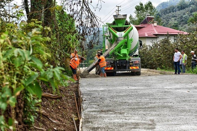 Altınordu’da Beton Yol Tamgaz