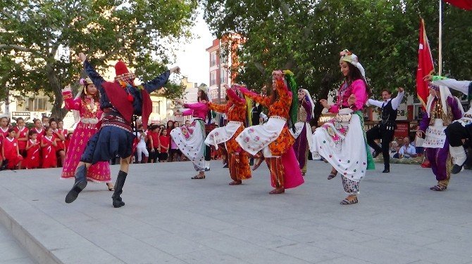 27. Burhaniye-ören Turizm Kültür Ve Sanat Festivali Başladı