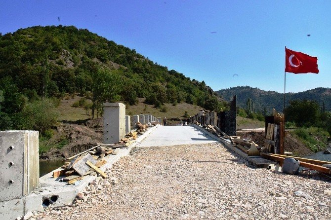 Tarihi Yol, Atayolu Köprüsü İle Birbirine Bağlanıyor