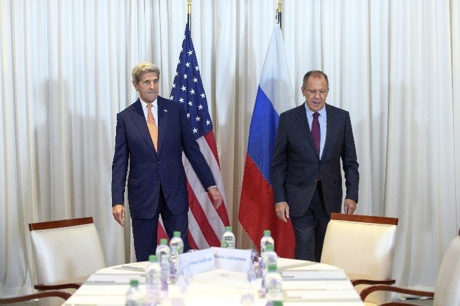 Kerry, Lavrov’la Cenevre’de Suriye’yi Görüşüyor