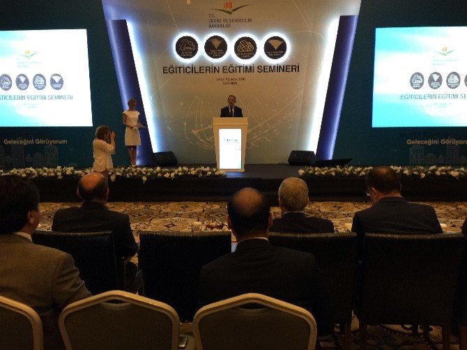 Bakan Özhaseki: ”Din Ve Irk Kılıfı Altında Bu Alçaklıkları Yapıyorlar”