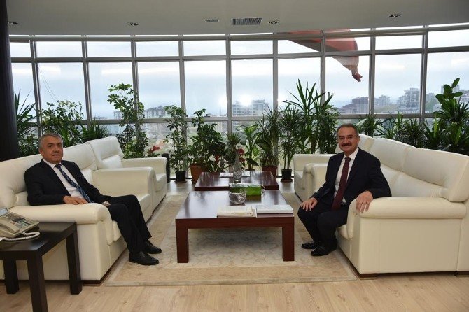 Başkanlardan Rektöre Hayırlı Olsun Ziyareti