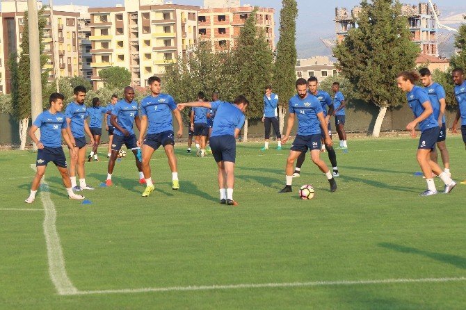 Akhisar Belediyespor, Galatasaray’ı Konuk Ediyor