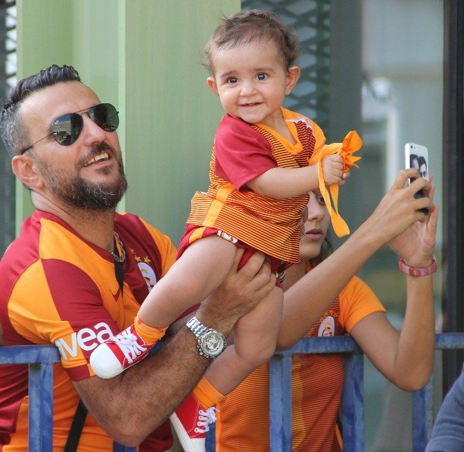 Galatasaray, İzmir’de
