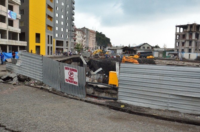 Zonguldak’ta Yol Çöktü