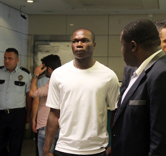 Beşiktaş’ın Yeni Transferi Aboubakar, İstanbul’a Geldi