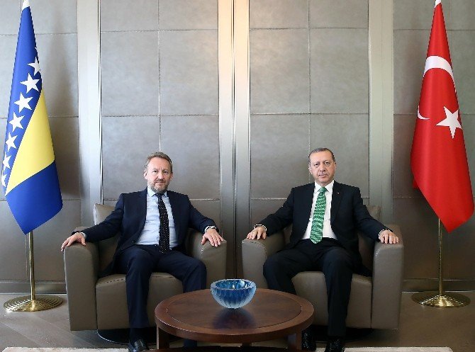 Cumhurbaşkanı Erdoğan, İzetbegoviç İle Bir Araya Geldi