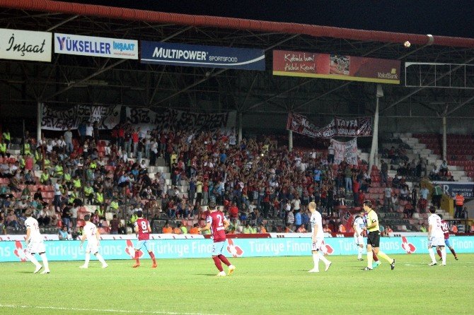 Gaziantep’te Tribünlerin Büyük Bölümü Doldu